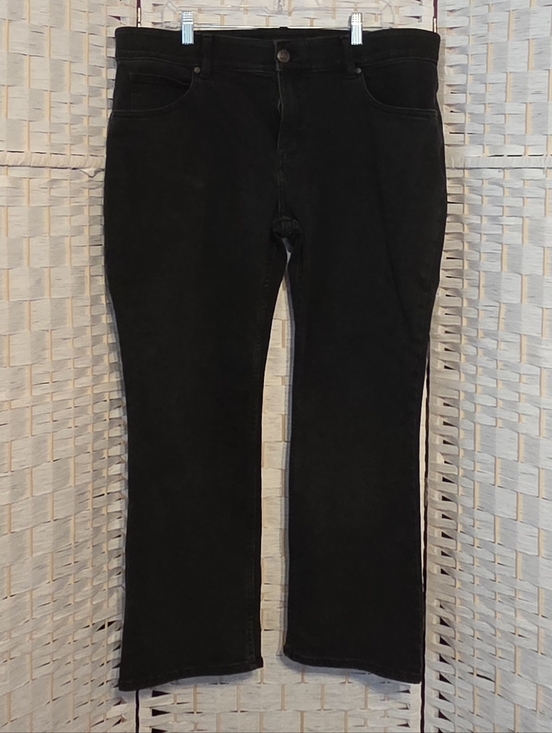 Lee Denim - Lee Women's Jeans - Classic Straight Leg In Black, EUC, size 18P